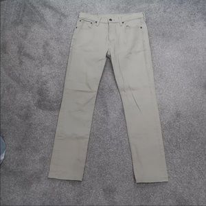 Levi’s, men’s, 511, never worn, 33x32, tan jeans with stretch.
